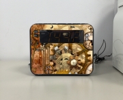 Radio-réveil steampunk